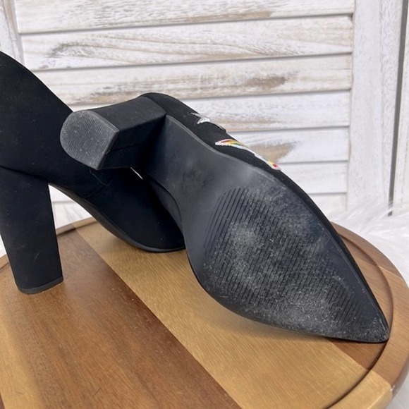 NOT JUST A PUMP l Retro Embroidered Graphic Patch Lips Rainbow Star Pump 8 - Picture 9 of 10